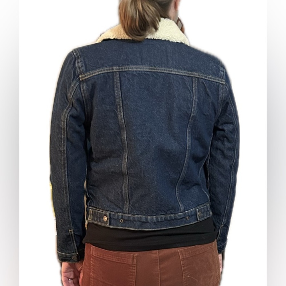 Levi’s Denim Sherpa Jacket. - Picture 9 of 9